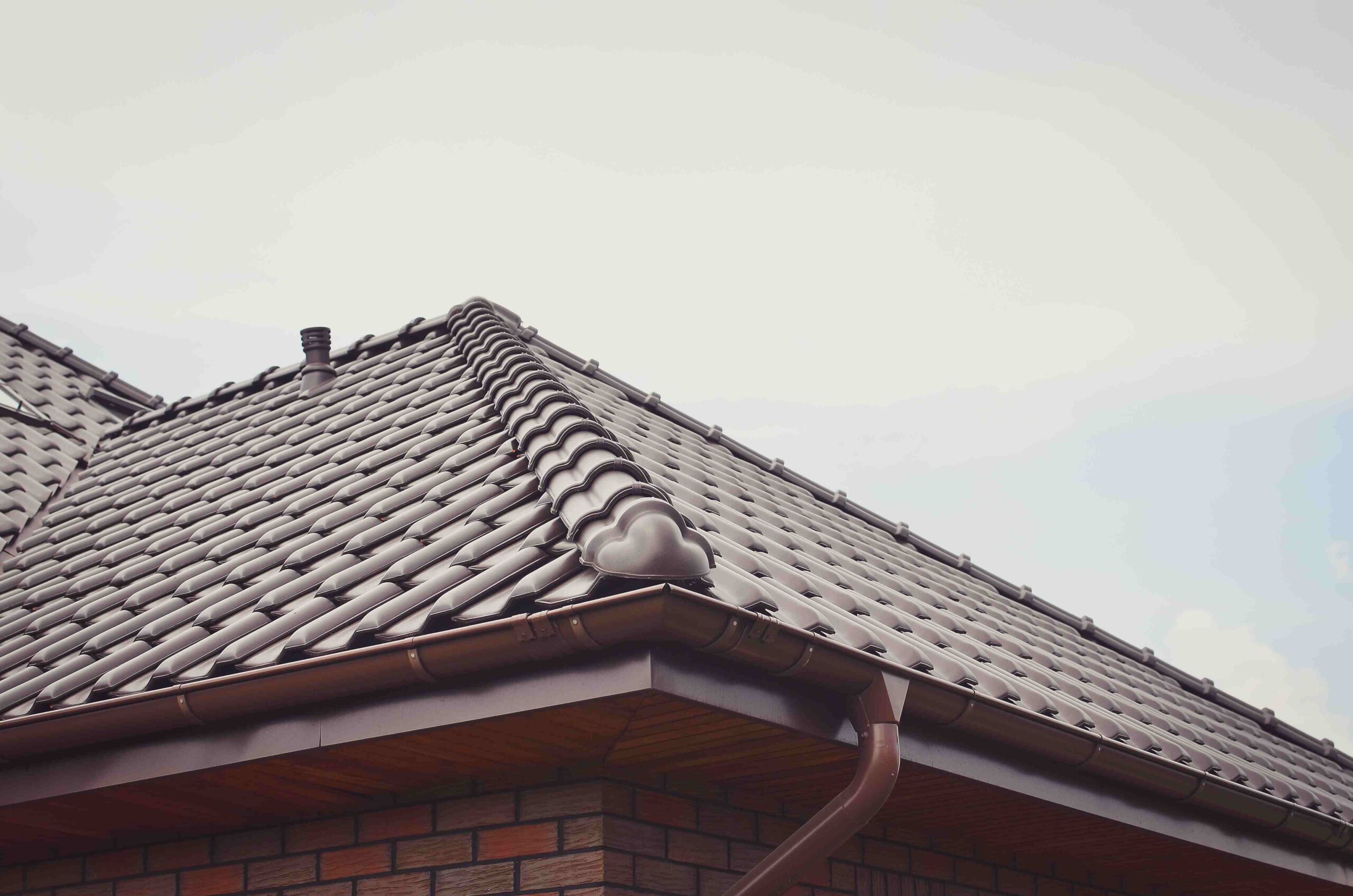 roof-on-new-construction-home-on-overcast-day-2026-09-24-21-43-18-utc